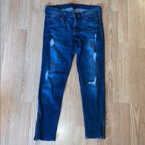 Women’s Skinny Jeans with Zipper Detail